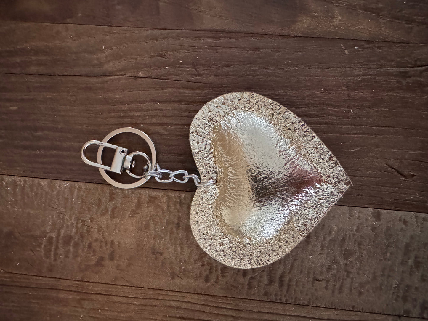 Charm / sleutelhanger hart goud