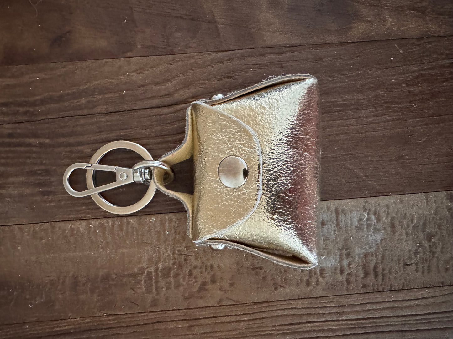 Charm / sleutelhanger tasje goud