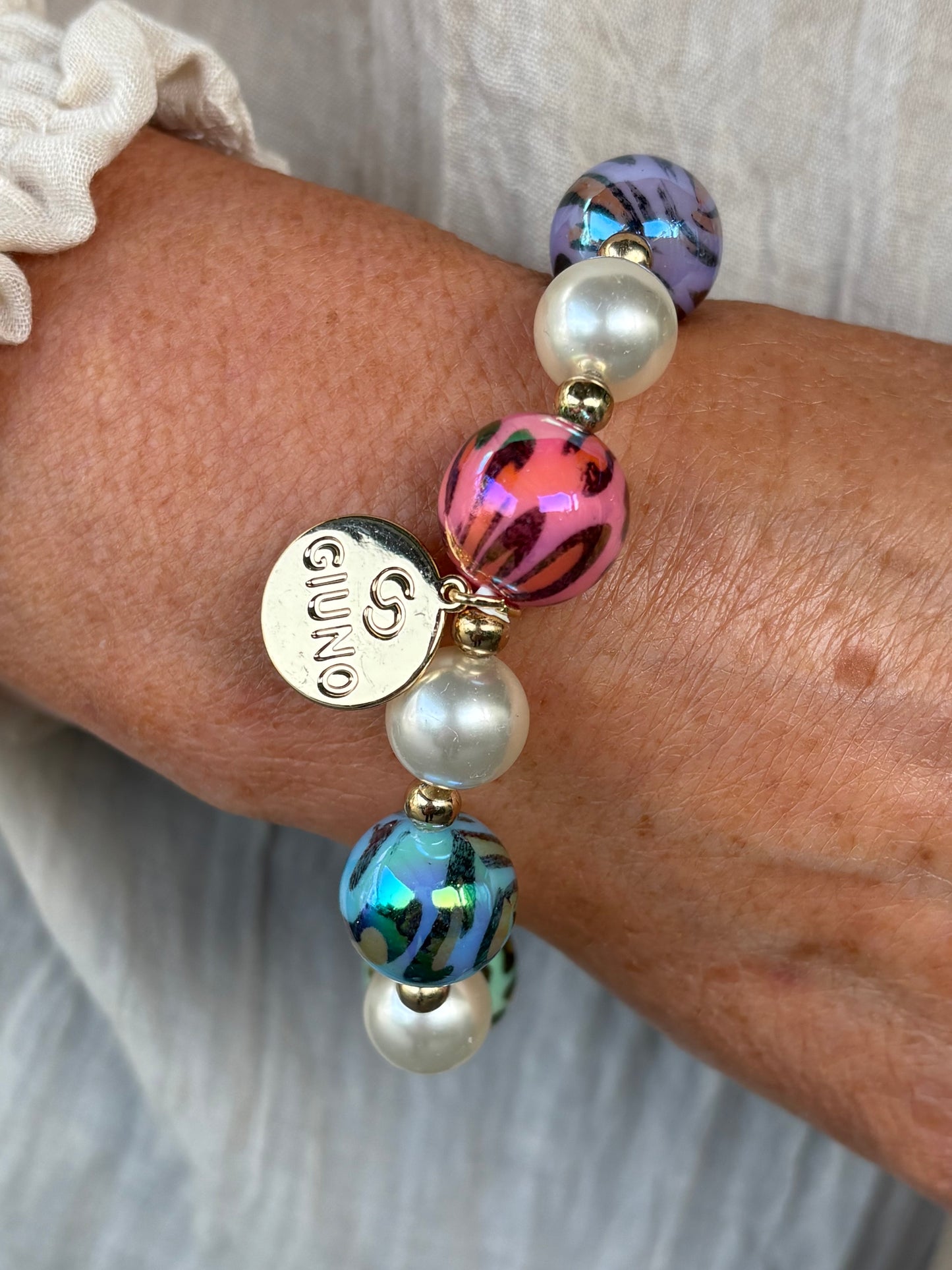 Armband gekleurde kralen en parels