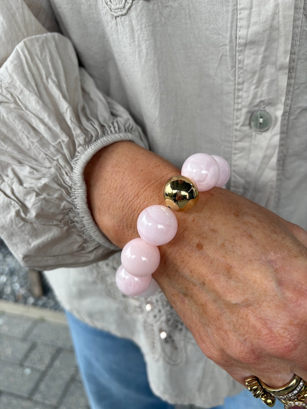 Armbanden pastel grote kralen