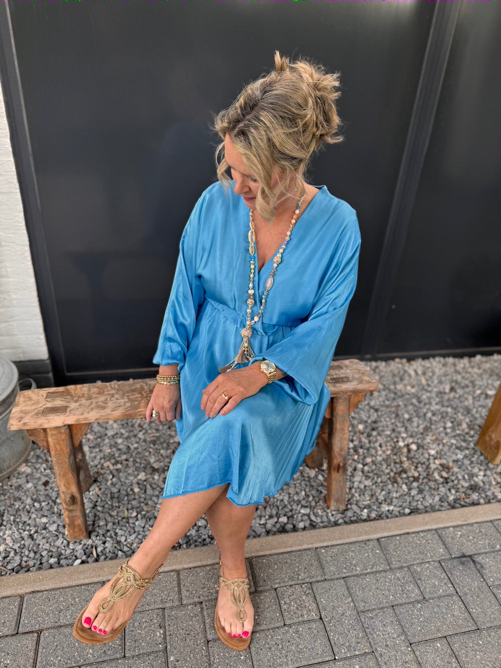 Jurk V hals viscose blauw
