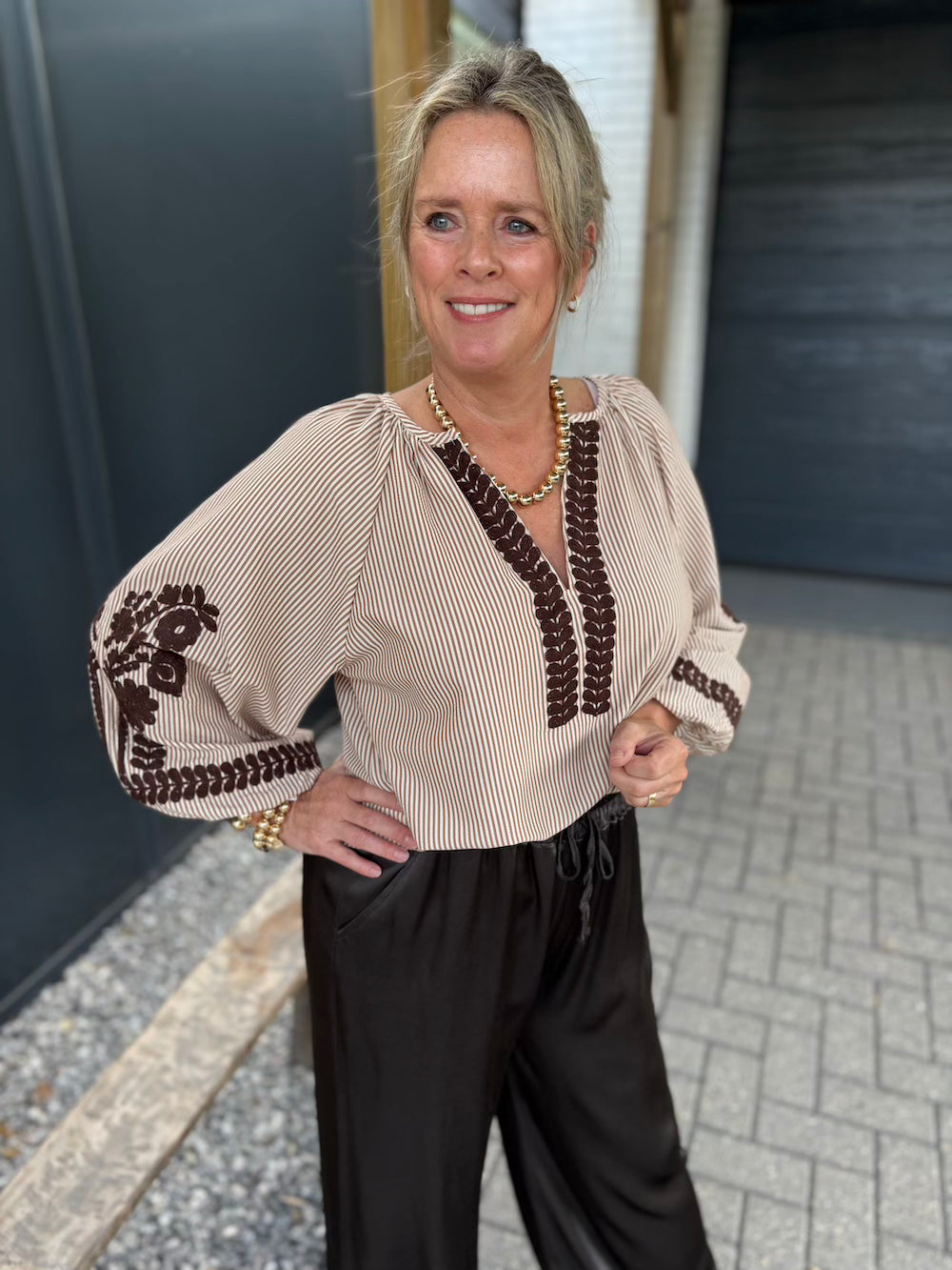 Blouse streep met bloem bruin creme