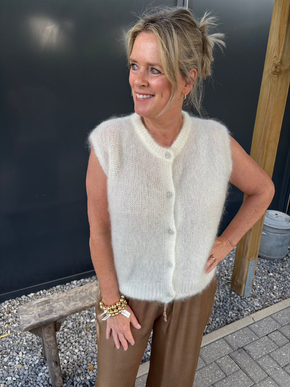 Mouwloos vestje mohair roomwit