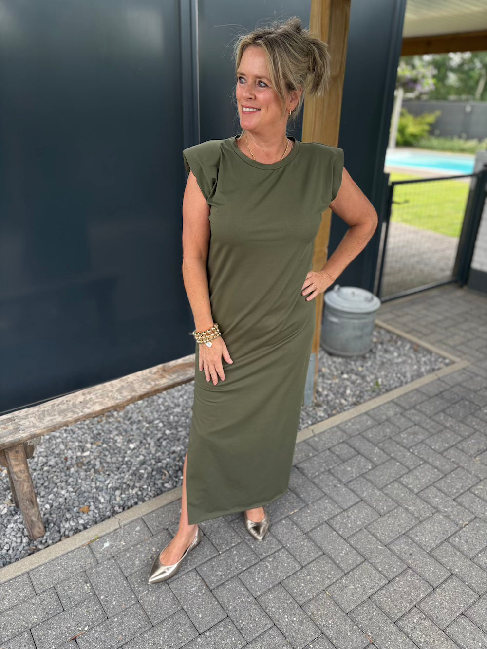 Jurk met shoulderpads khaki