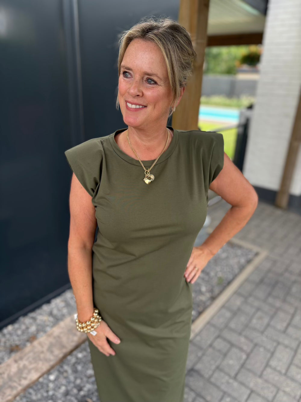 Jurk met shoulderpads khaki