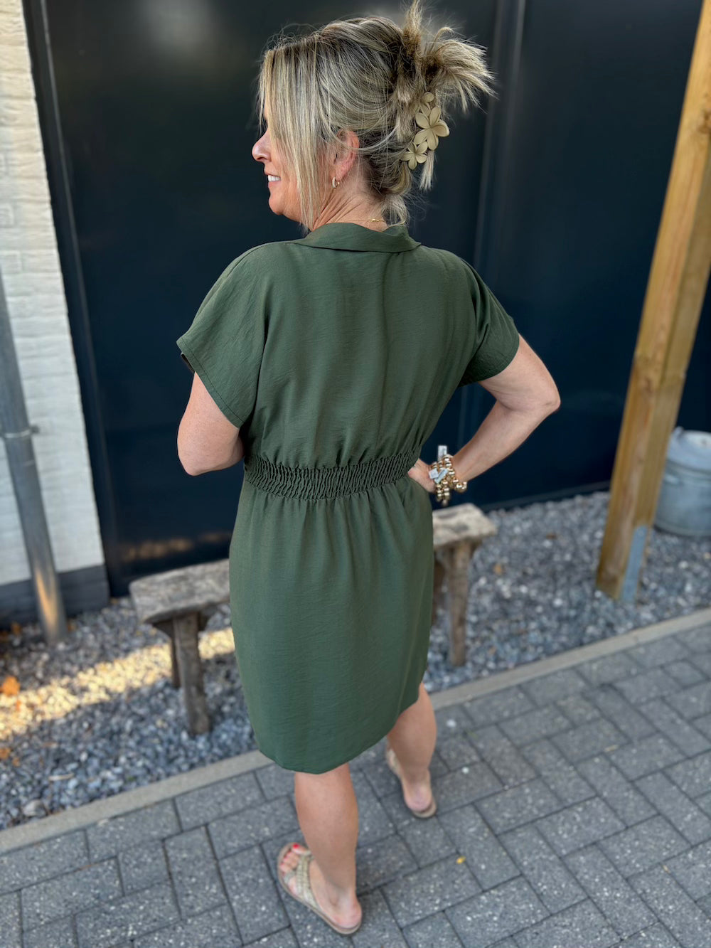 Getailleerde jurk groen