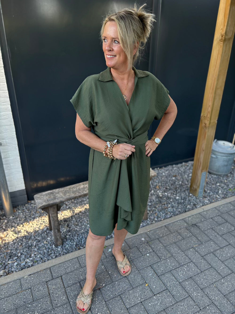 Getailleerde jurk groen