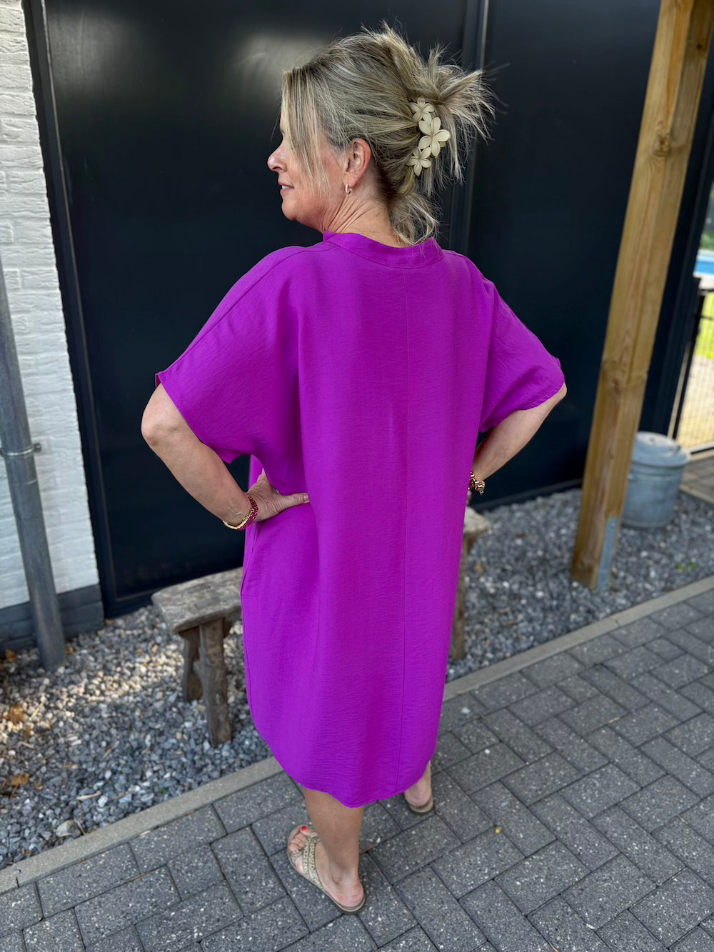 Mididress V hals magenta