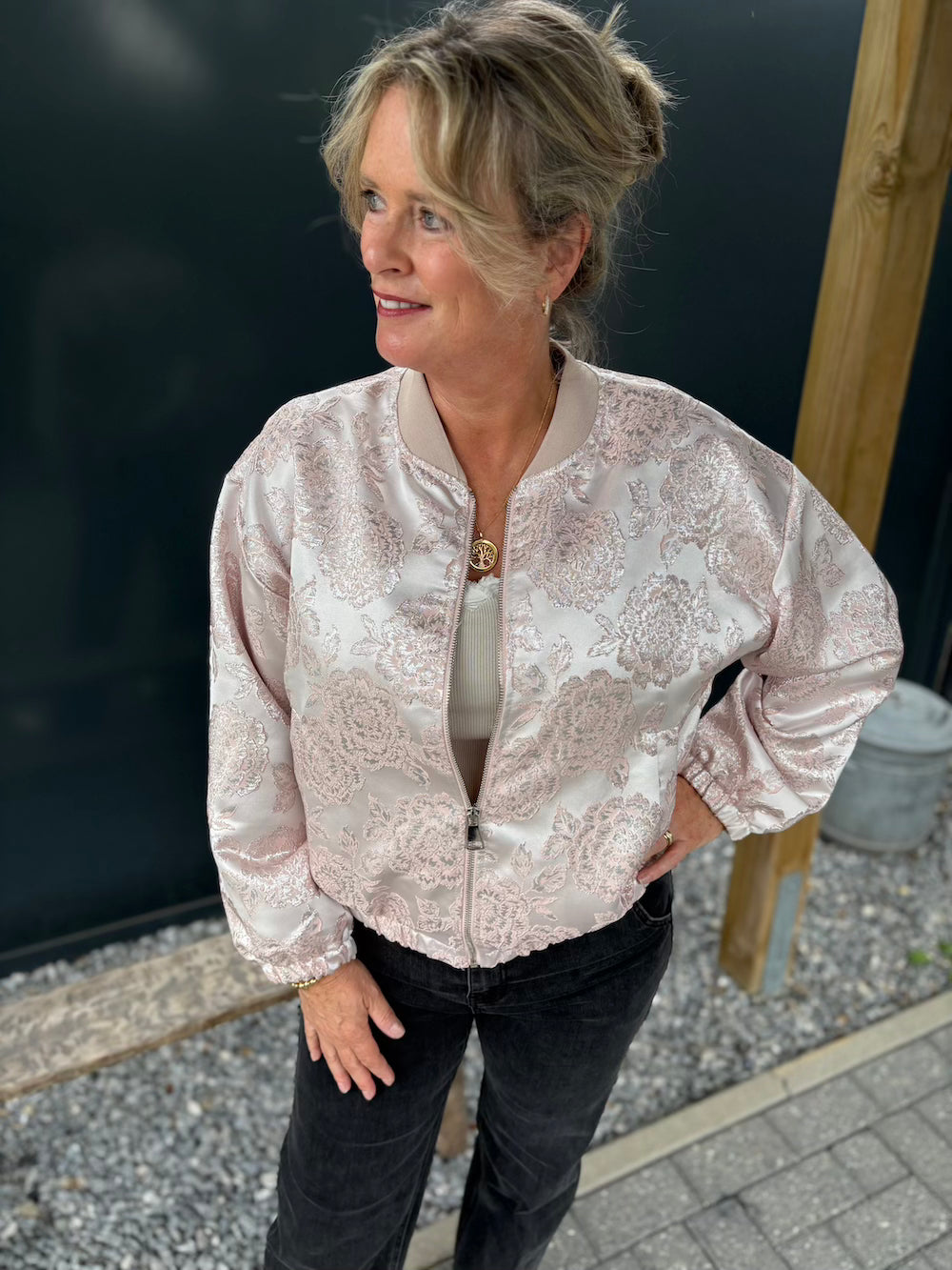 Bomber jas jaquard roze
