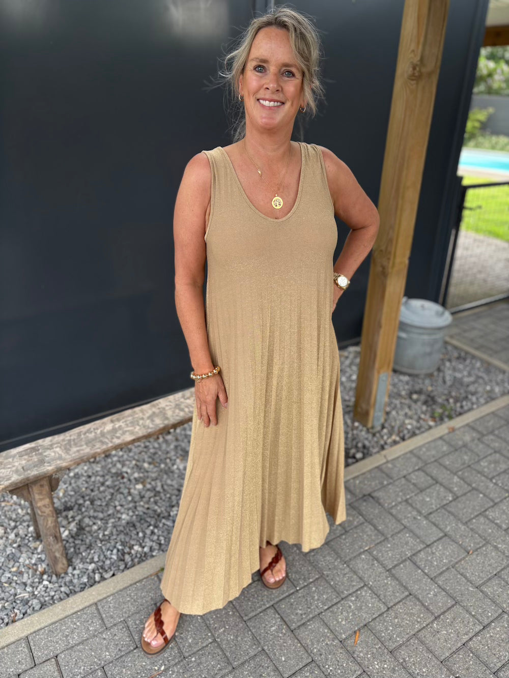 plise jurk goud met lurex