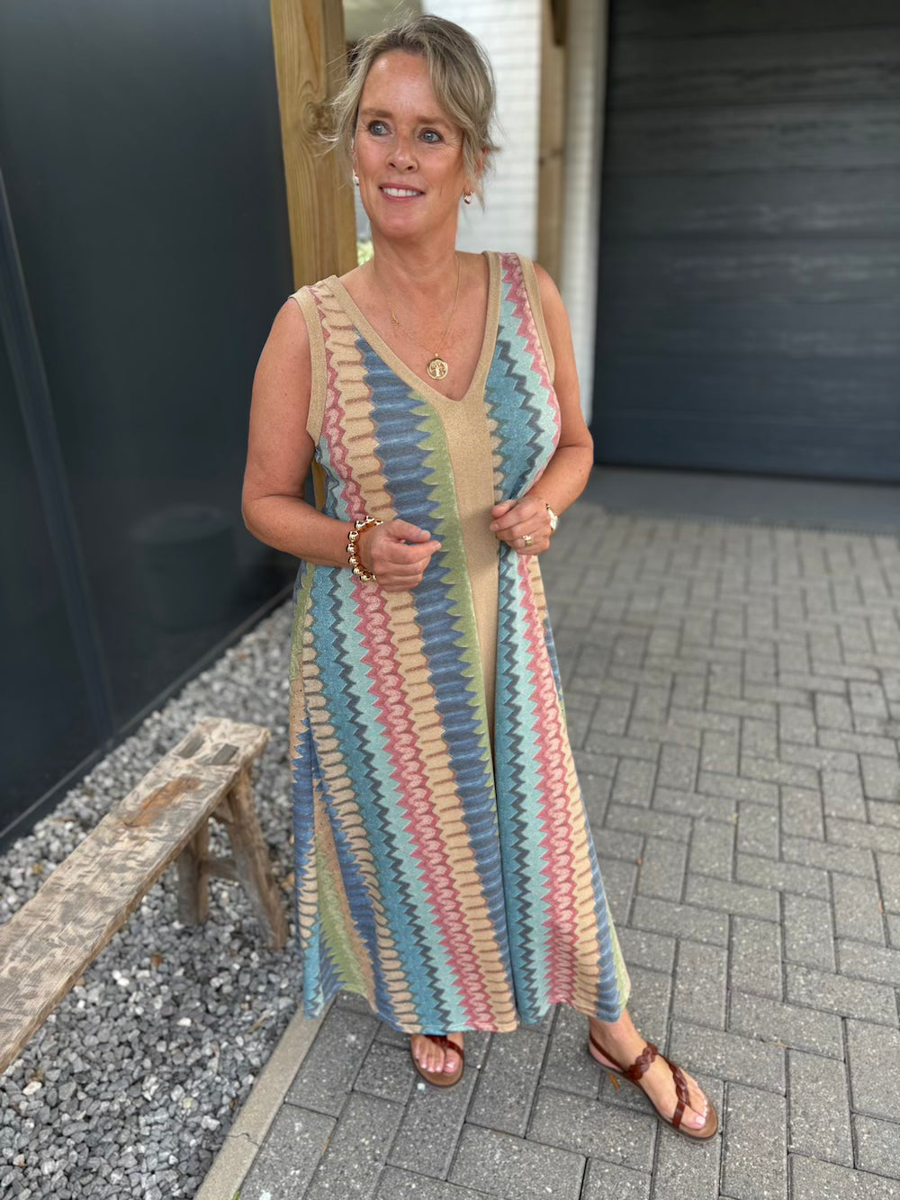 Jurk V hals blauw roze groen