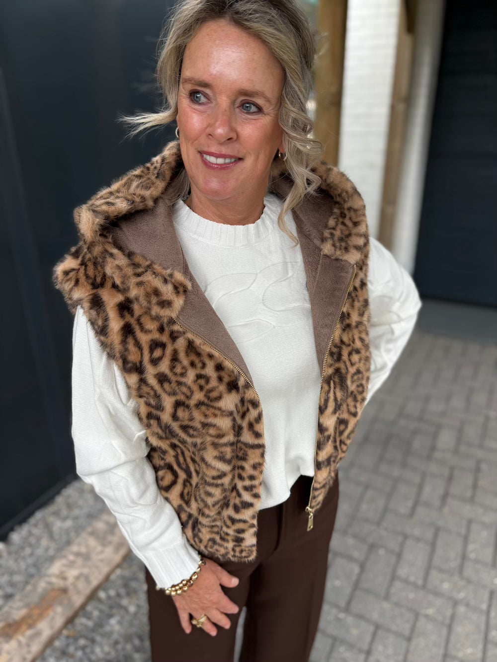Gilet bont met capuchon luipaard