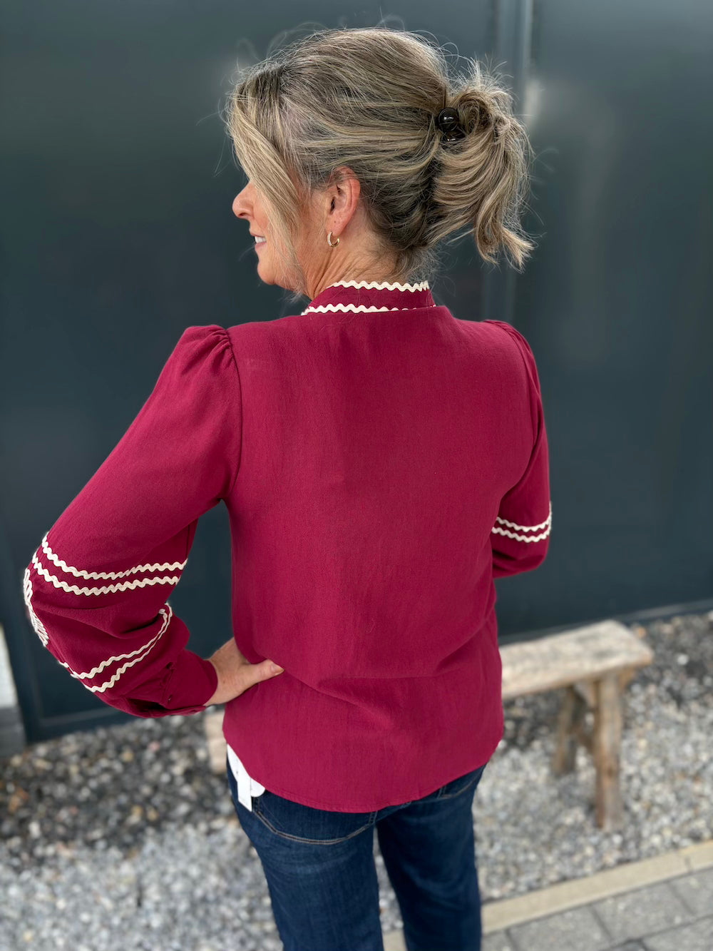 Blouse bordeaux met witte details