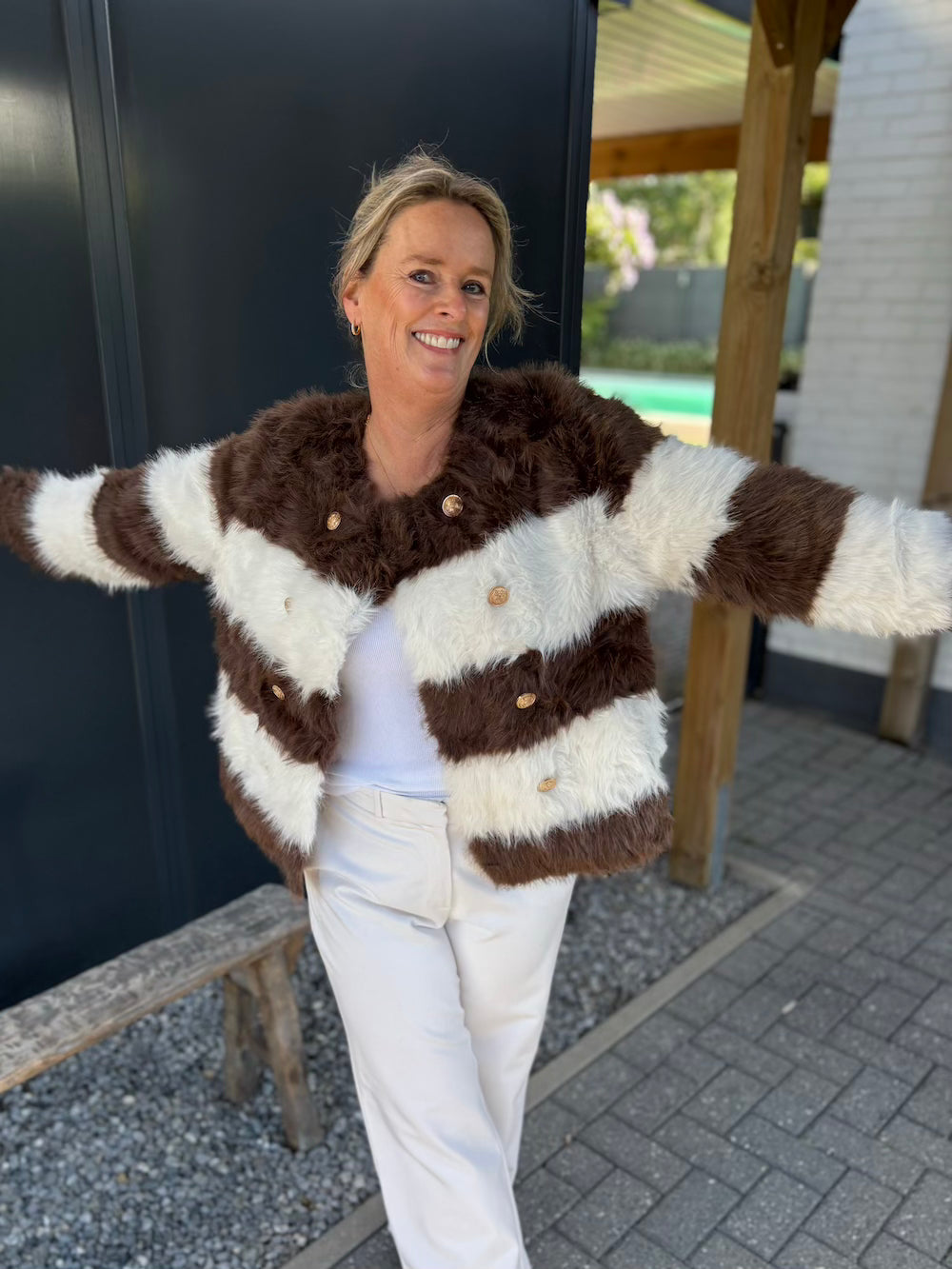 Jasje fake fur bruin wit