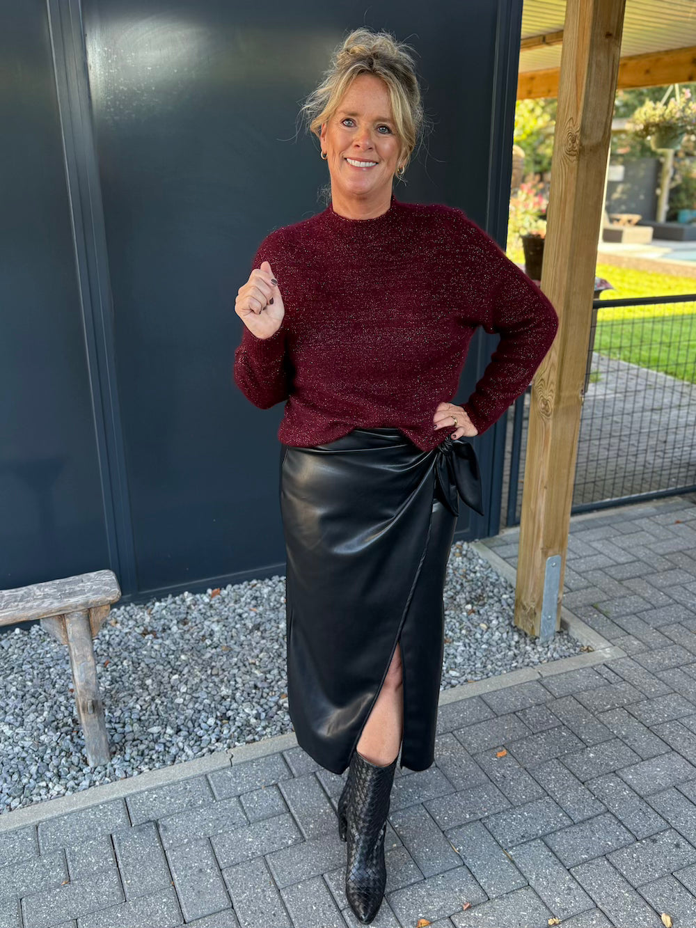Rok vegan leather met strik zwart