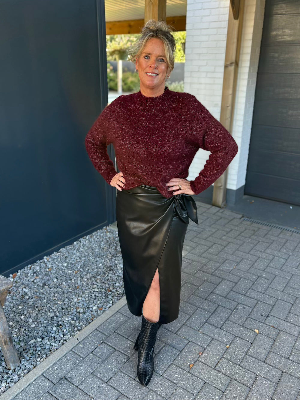 Rok vegan leather met strik zwart