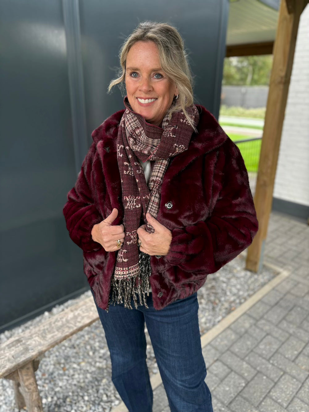 Jasje fake fur bordeaux