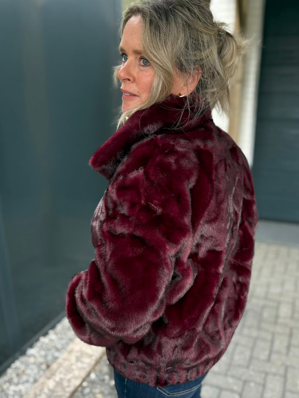Jasje fake fur bordeaux