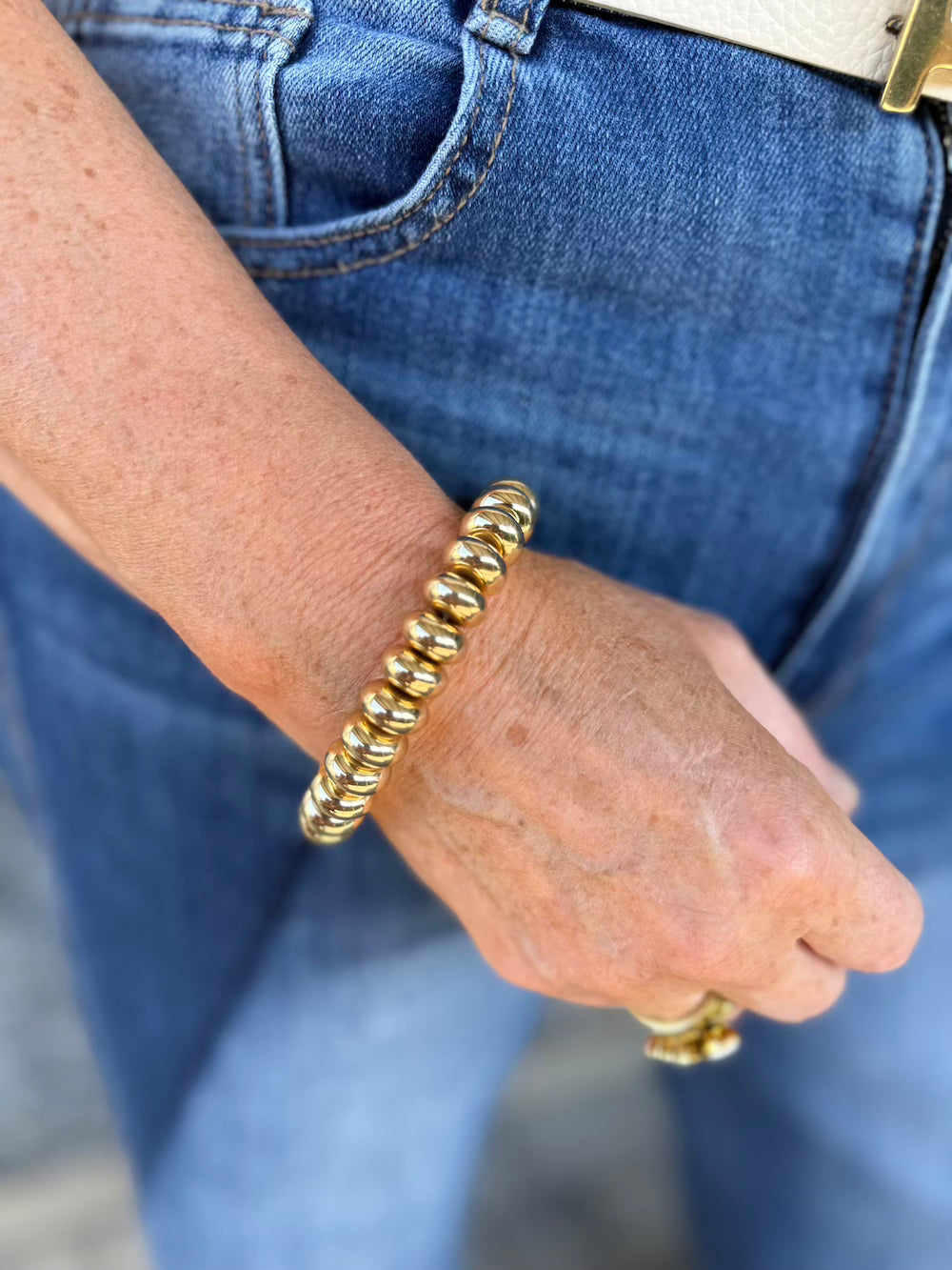 Armbanden goudkleurig elastisch