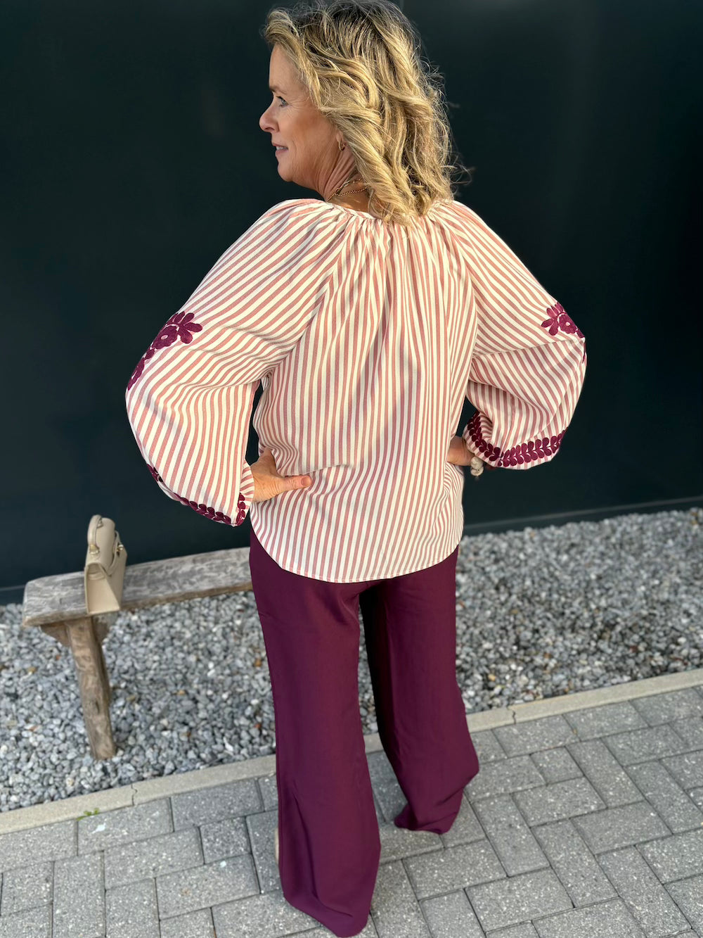 Blouse streep met bloemen mouw bordeaux