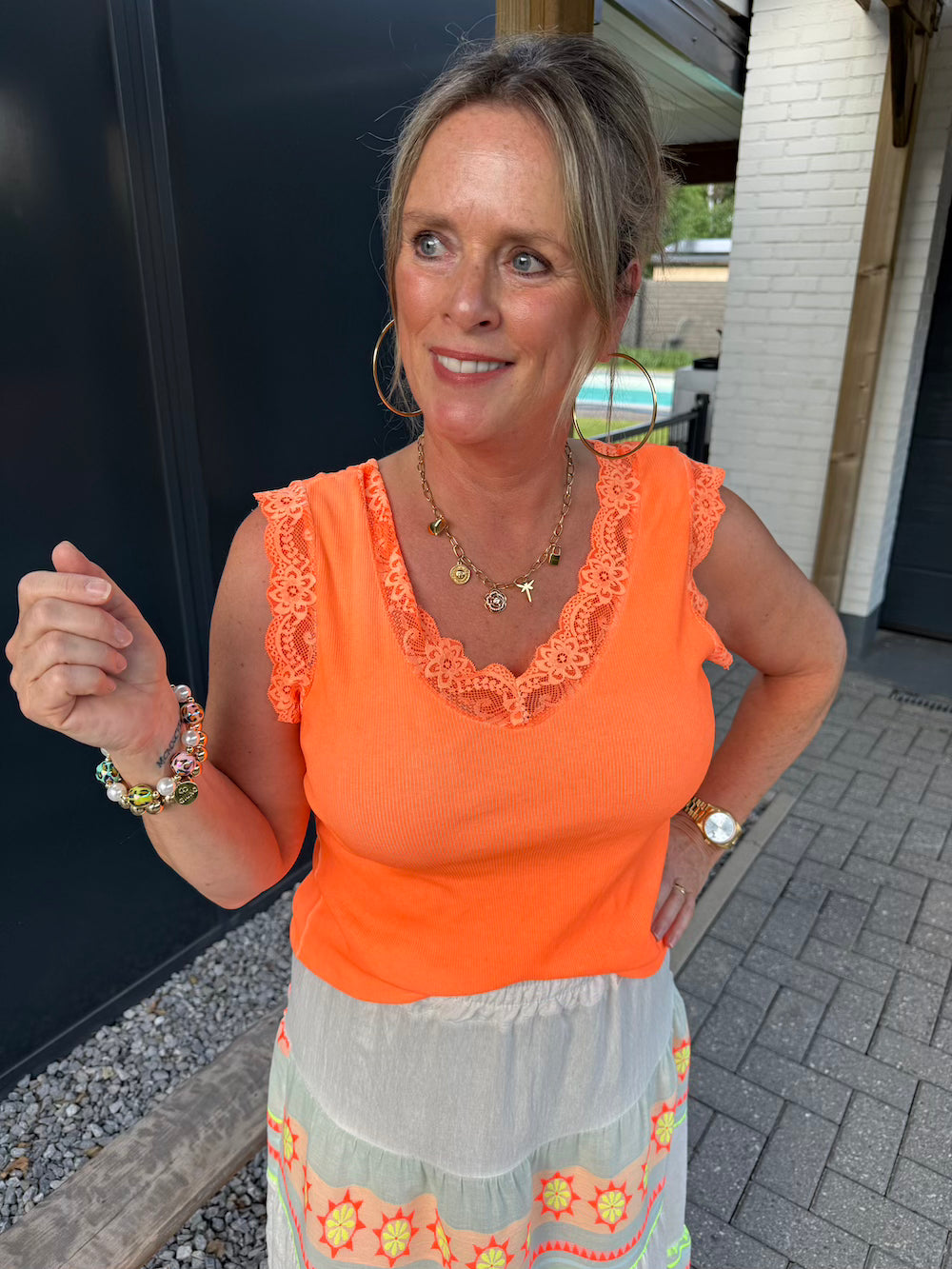 topje met kant oranje