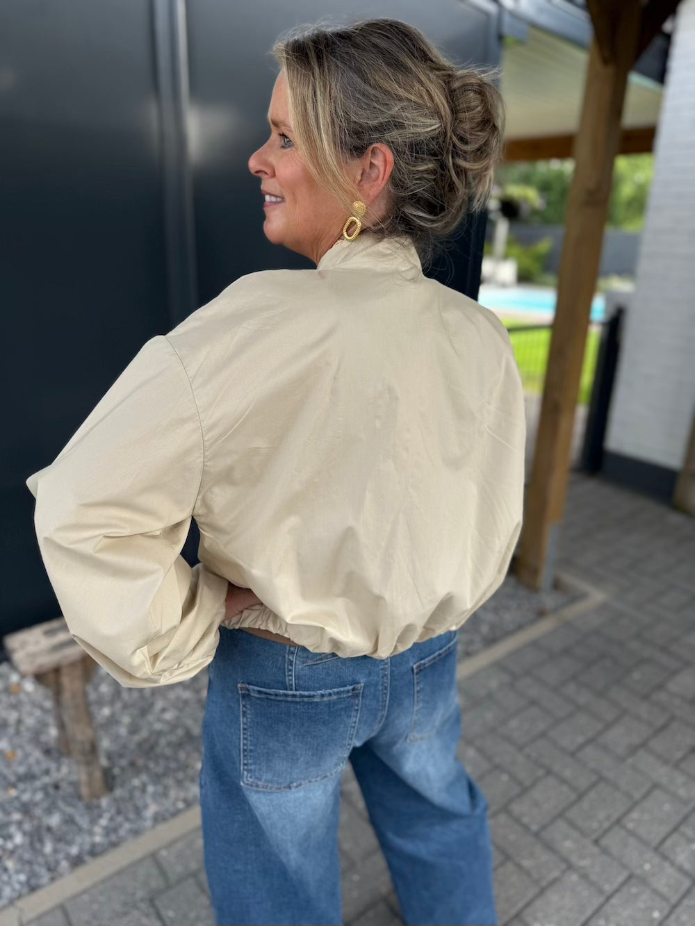 Bomber jasje met pofmouw