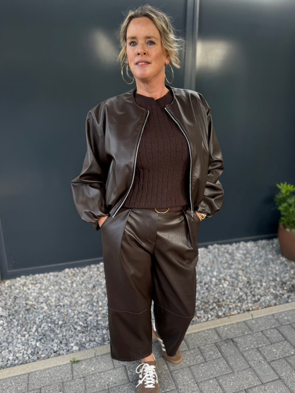 broek met bandplooi 7/8 pu leer bruin