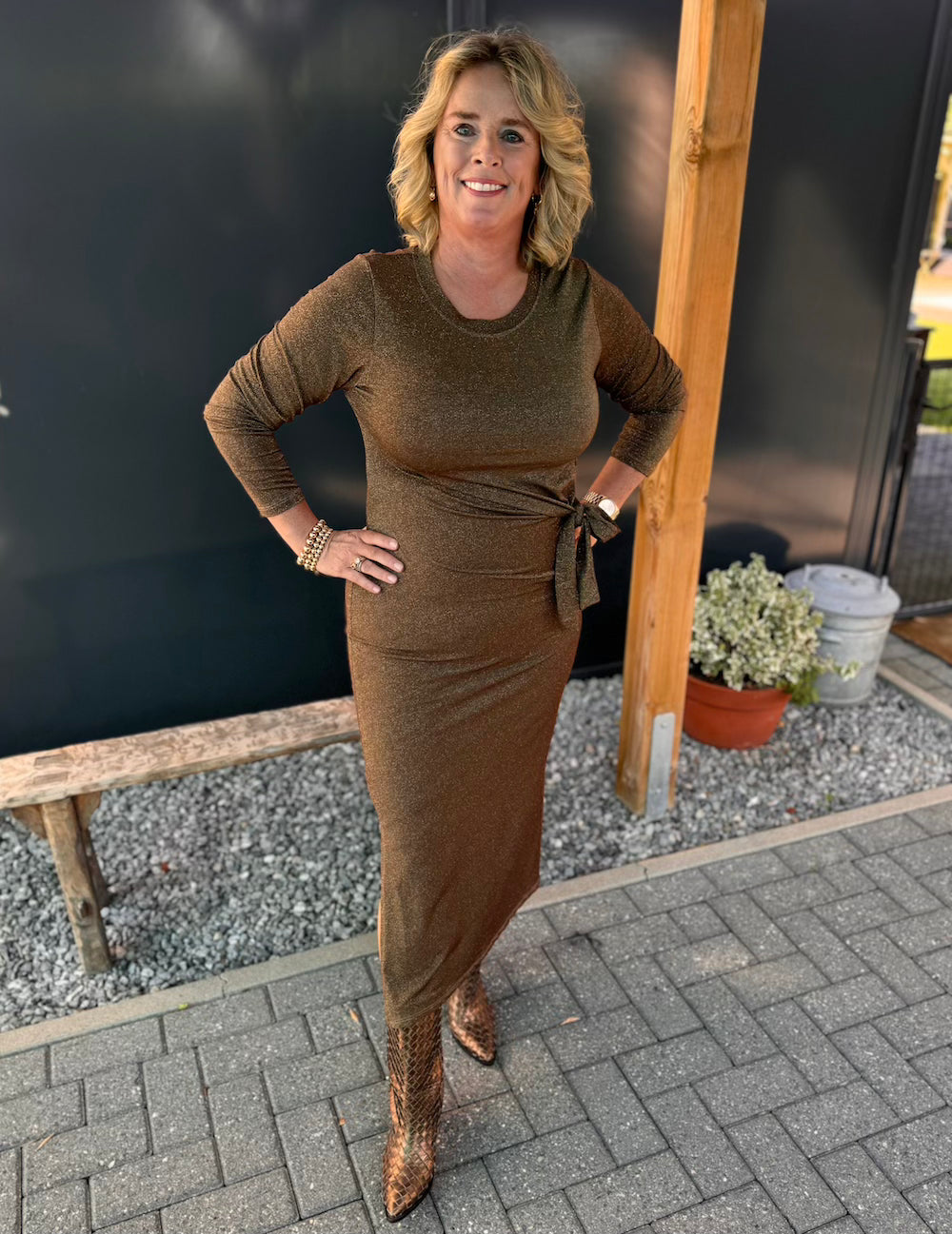 Jurk met striklint bruin met lurex