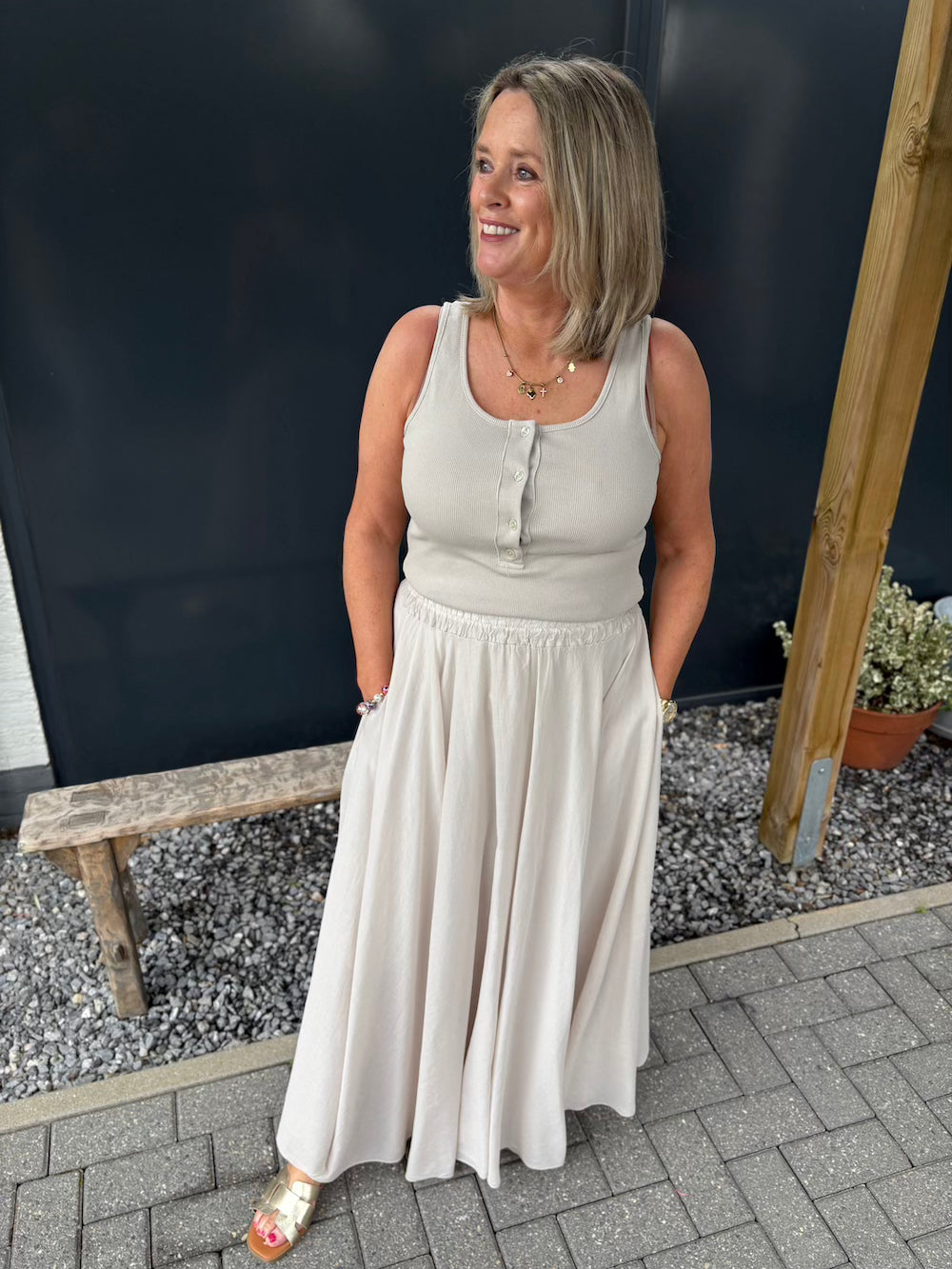 Rok wijd met elastische tailleband beige