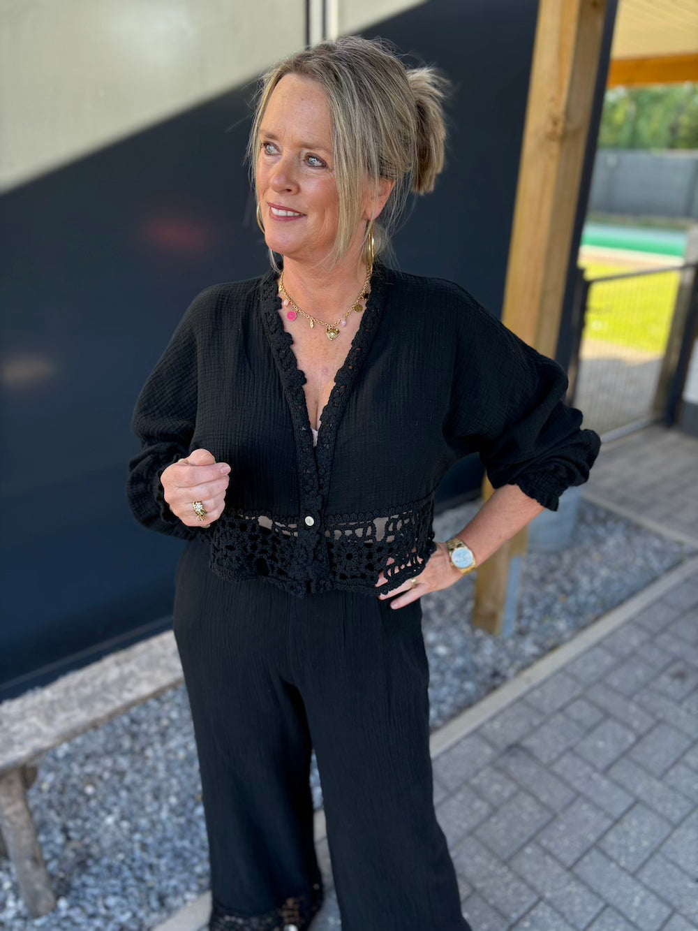 Set broek en vestje tetra met gehaakte details zwart