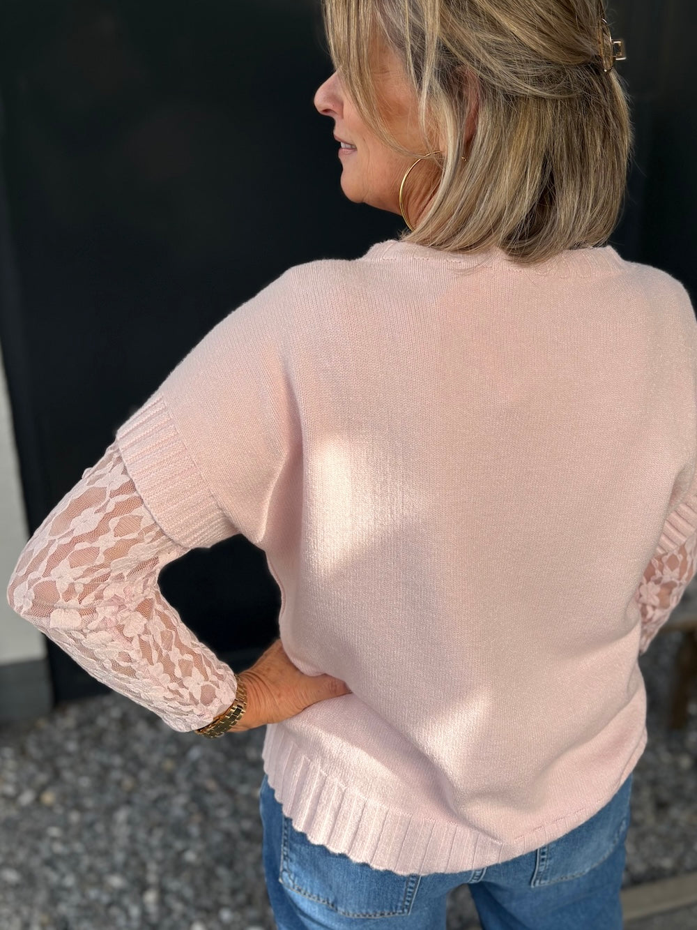 Gebreid truitje met kort mouwtje roze