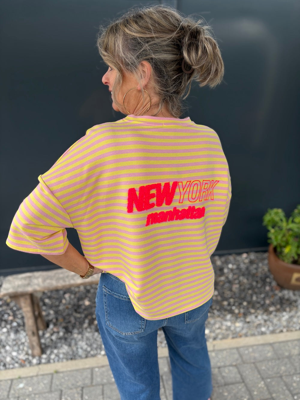 Shirt met applicatie NY geel/roze