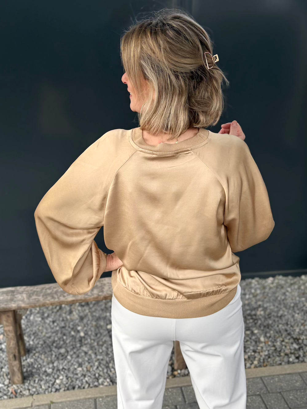 Longsleeve viscose glanzend met boord brons
