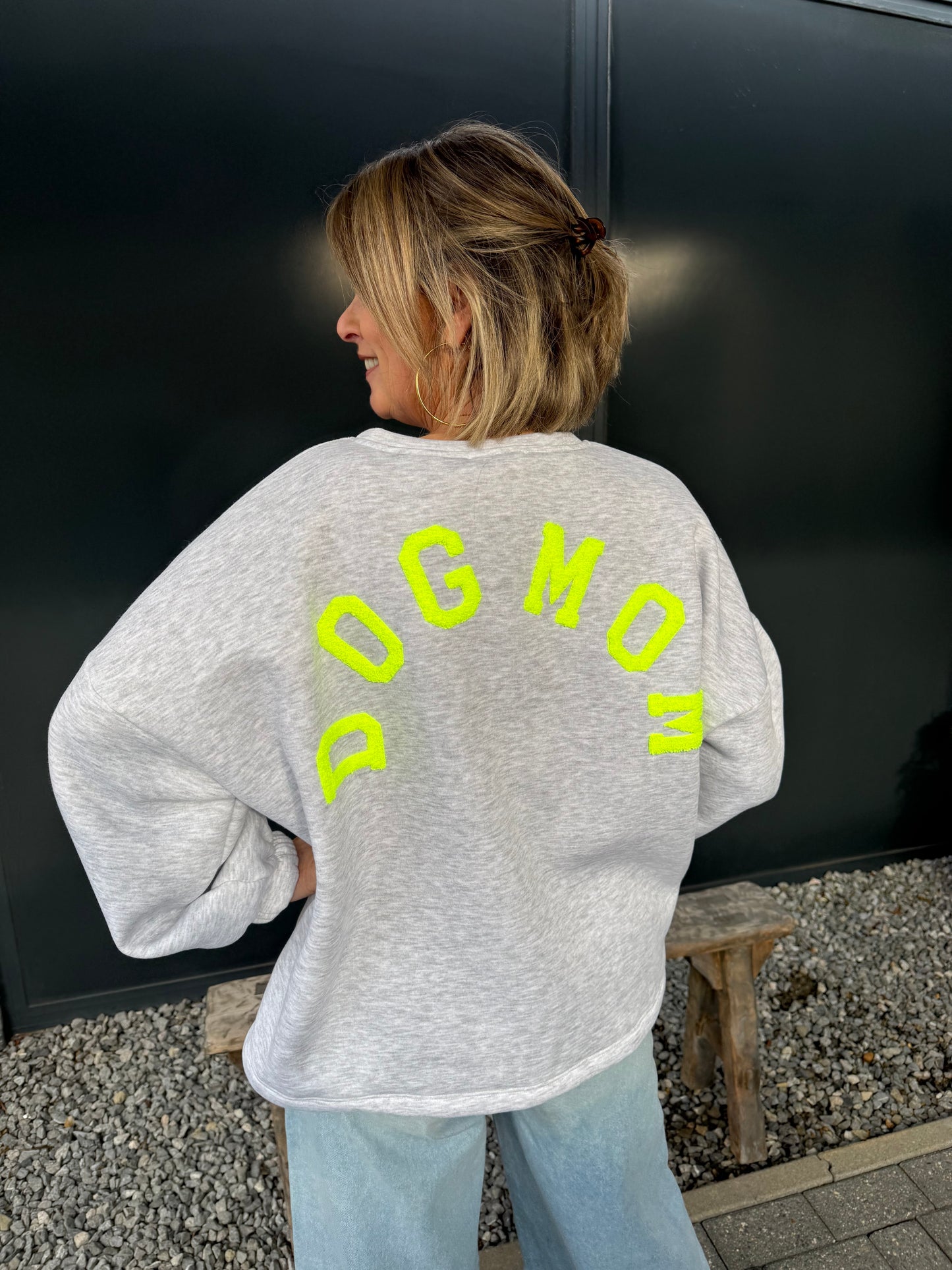 Sweater DOG MOM grijs neon geel