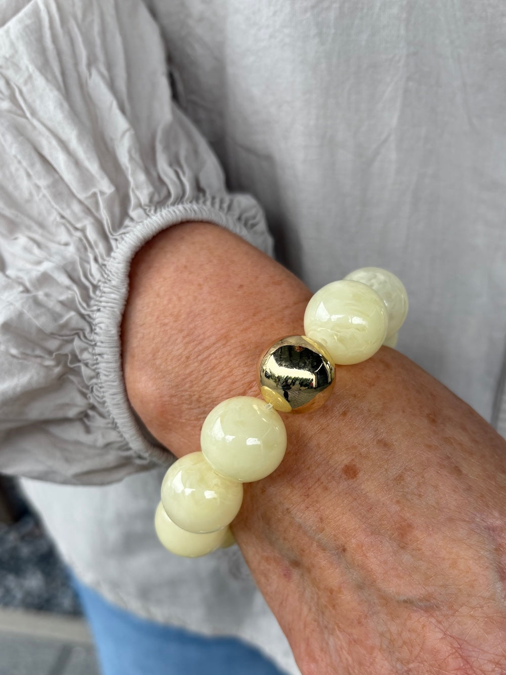 Armbanden pastel grote kralen