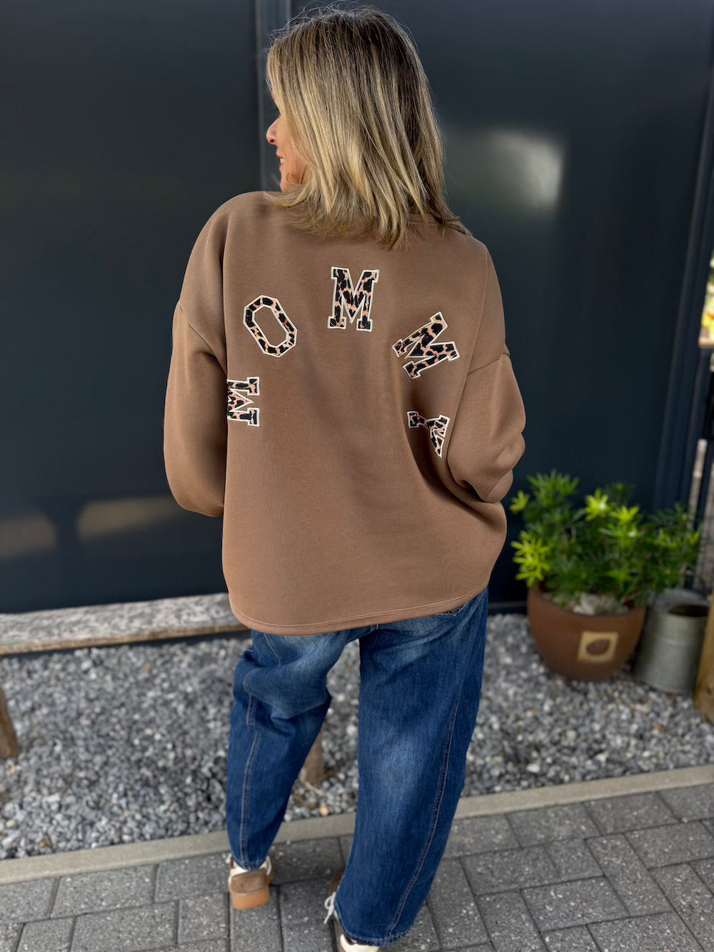 Mommy sweater met luipaard applicatie mokka 