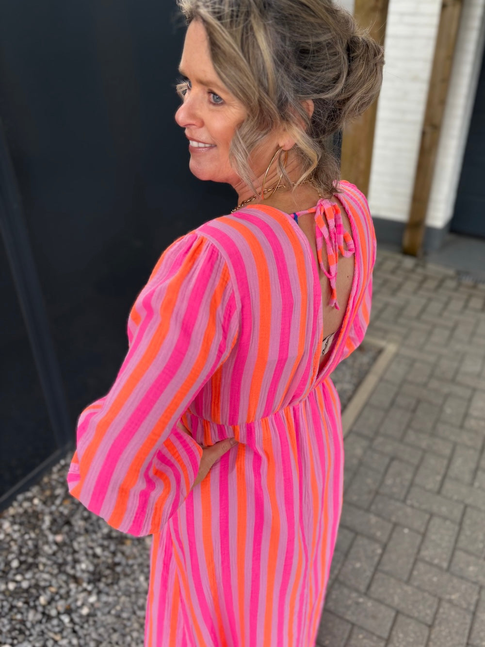 Jurk lange mouw gestreept neon strepen