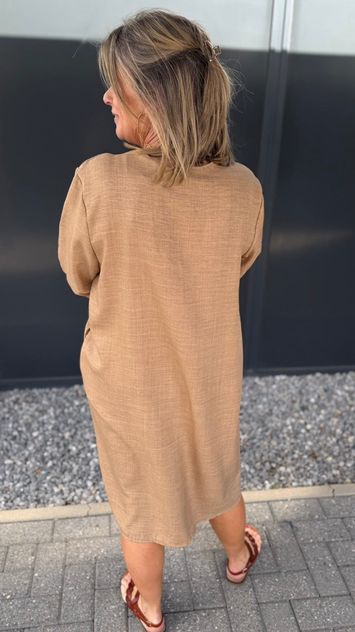 Jurkje  hals 3/4 mouw beige