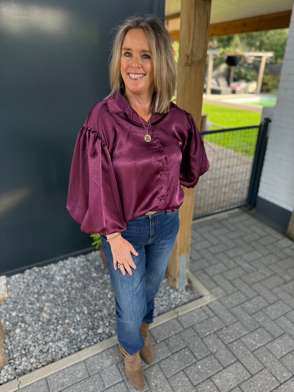 satijnen blouse met pofmouw bordeaux