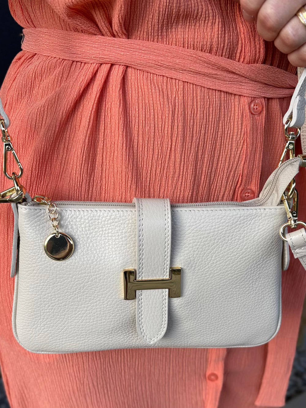 Tasje met gesp H creme