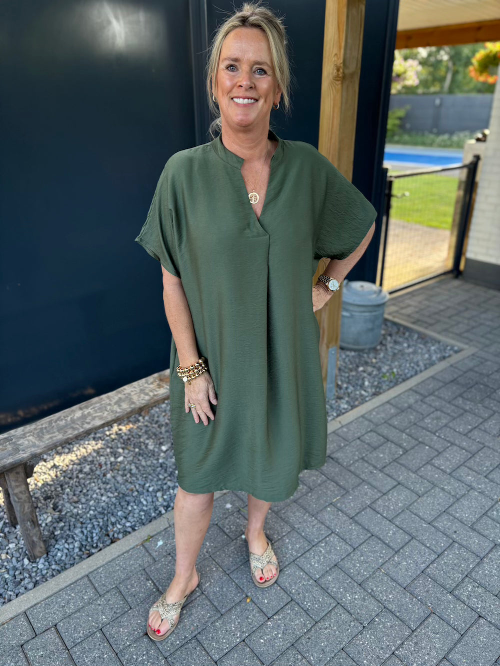Mididress V hals groen