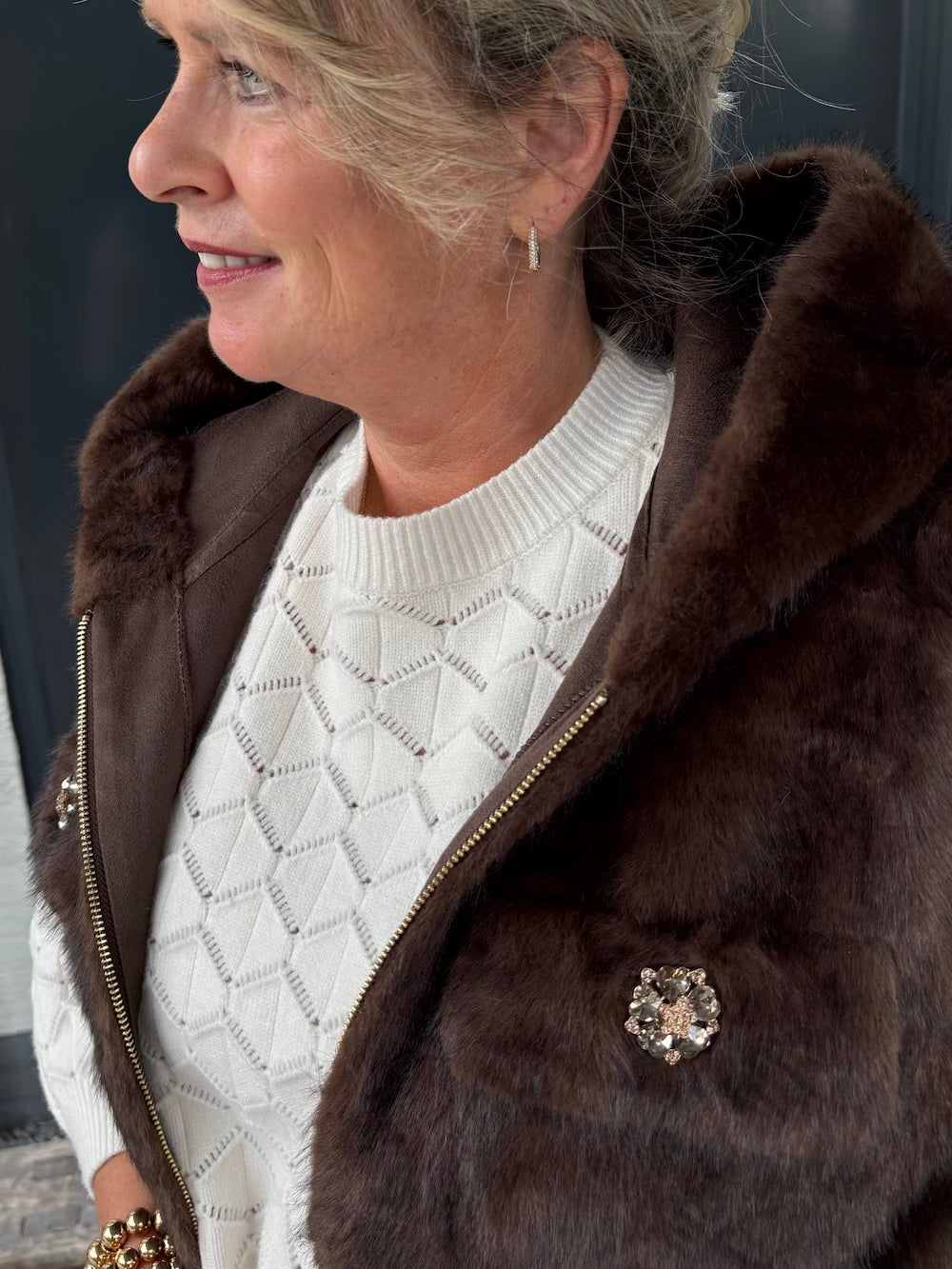 Gilet bont met capuchon bruin