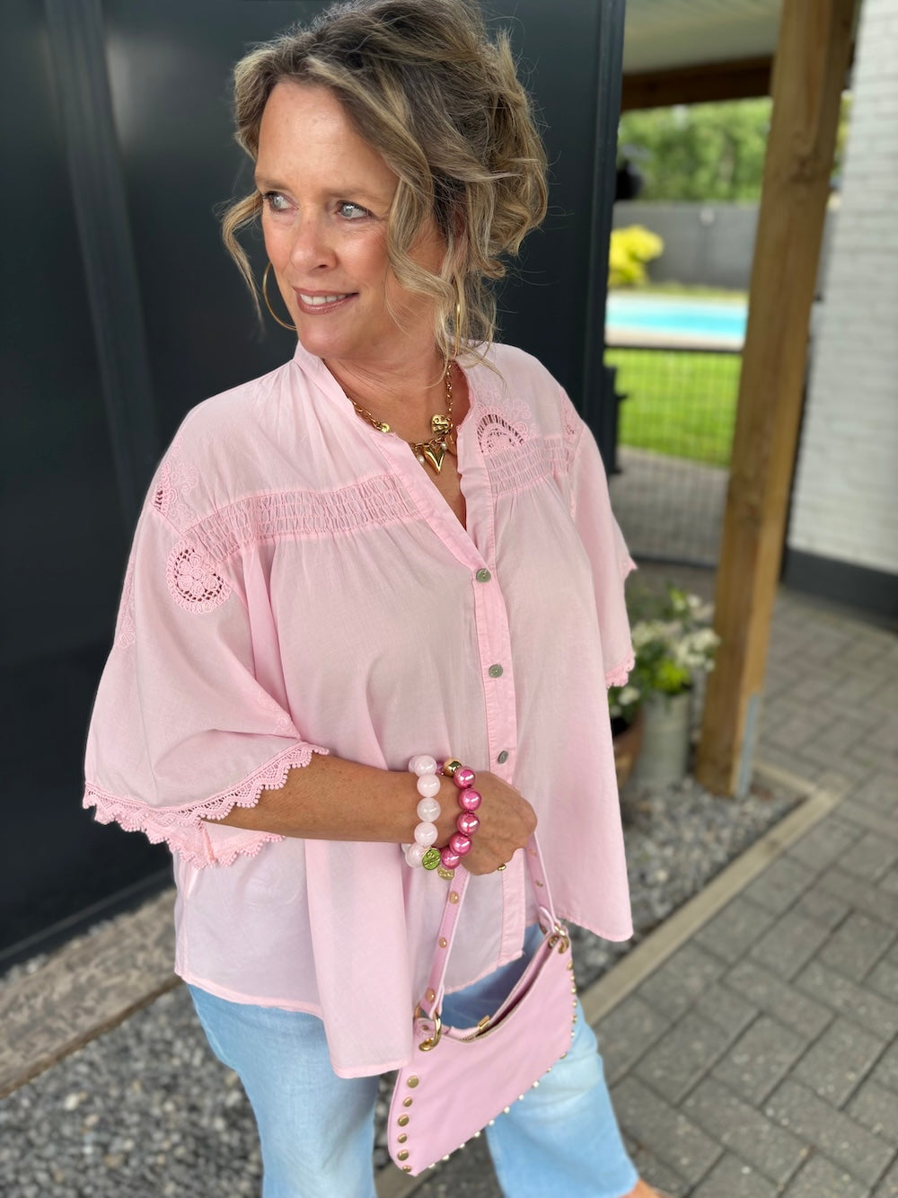 Blouse super oversized met broderie details