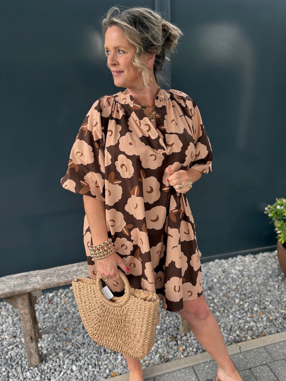 oversized zomerjurkje met pofmouw bruin