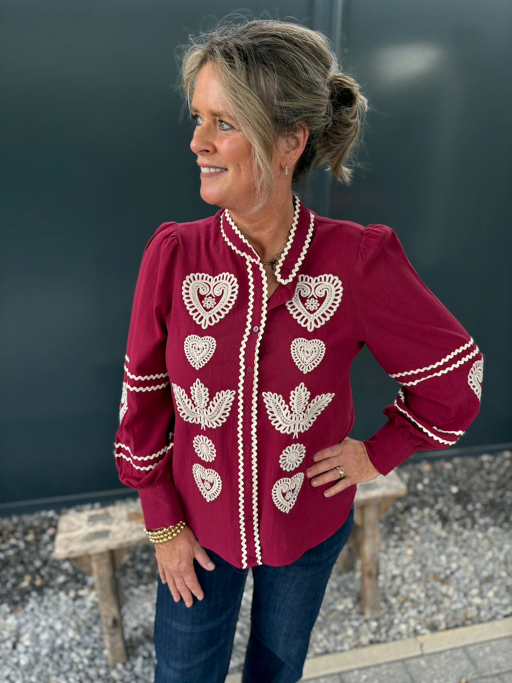 Blouse bordeaux met witte details