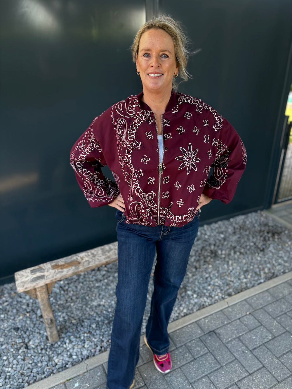Bomber jas bordeaux met print