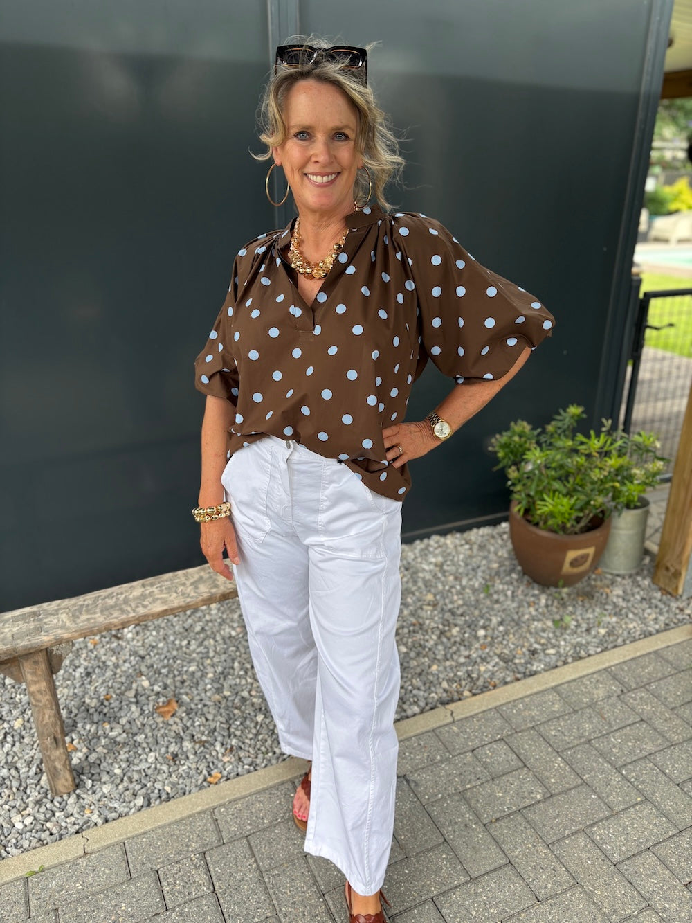 Blouse polka dot bruin