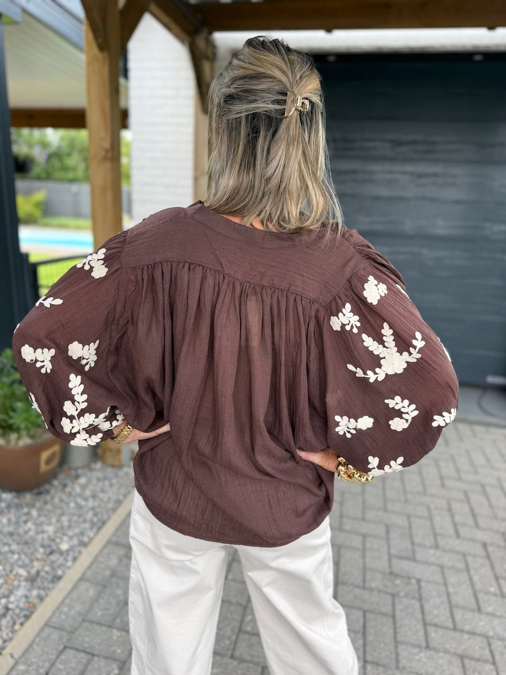 Blouse 3/4 mouw met bloemen versiering