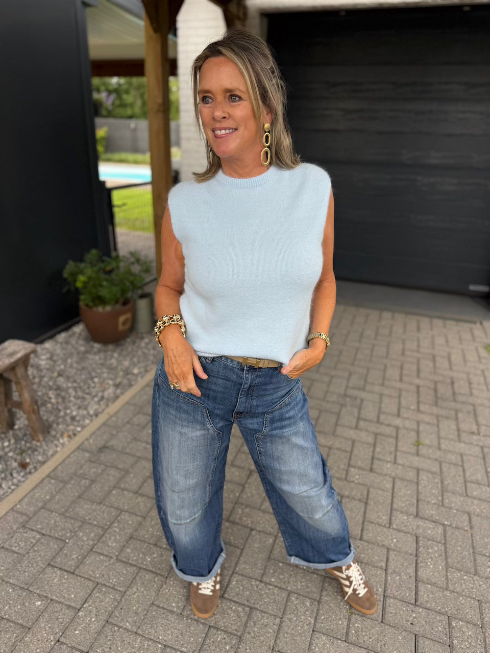 mouwloos truitje blauw