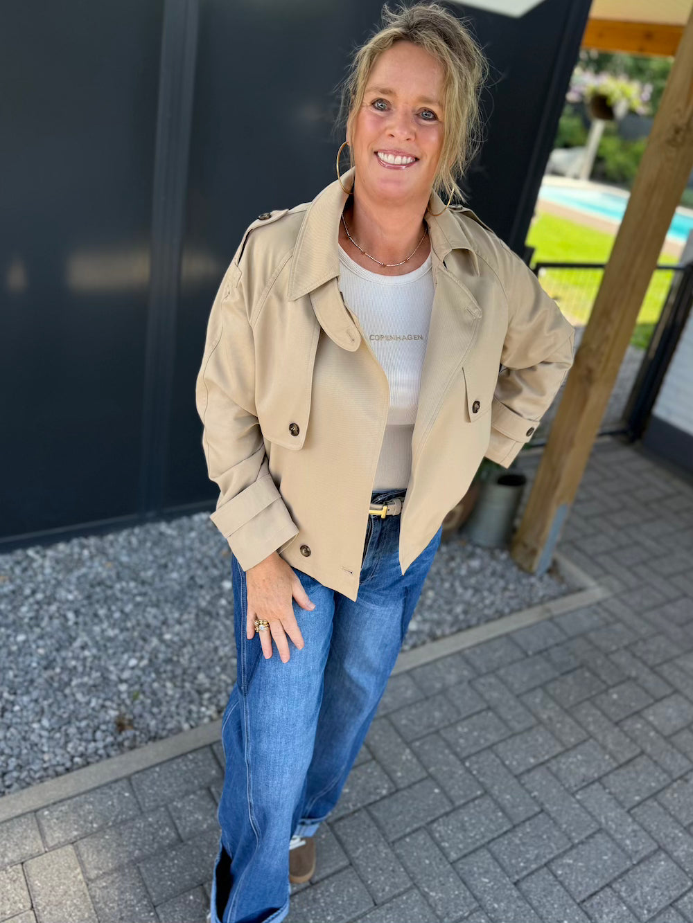 korte trenchcoat beige
